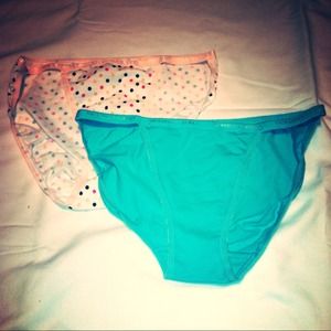 VS NWT string bikini panties - 131