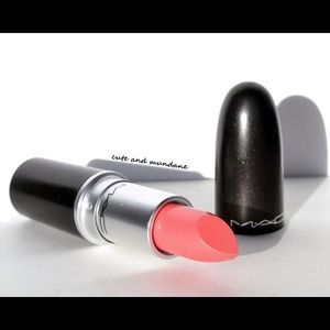 MAC Lipstick Sunny Seoul