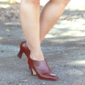 ON HOLD Betty9178 Vintage Cole Haan