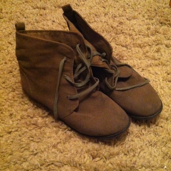 😍SOLD😍 Forever 21 Booties