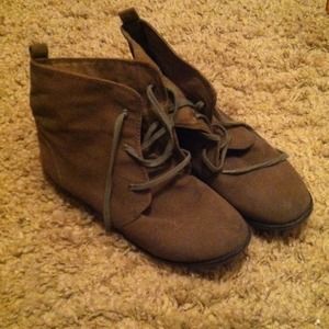 😍SOLD😍 Forever 21 Booties