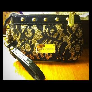 cute Betsey Johnson makeup bag💋