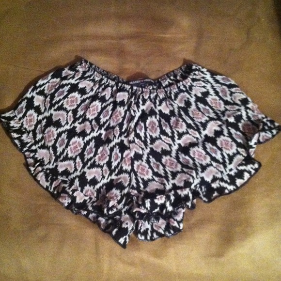 SOLD ON EBAY! BRANDY MELVILLE VODI SHORTS!