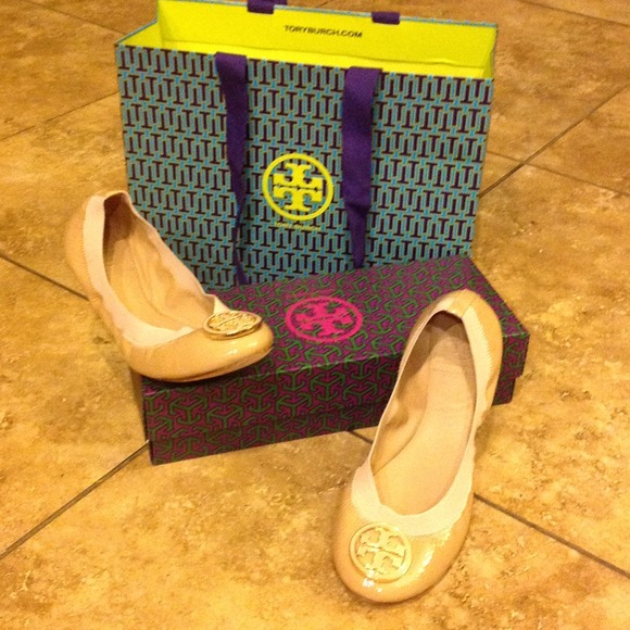 🚫SOLD-Tory Burch flats- patent carline ballet