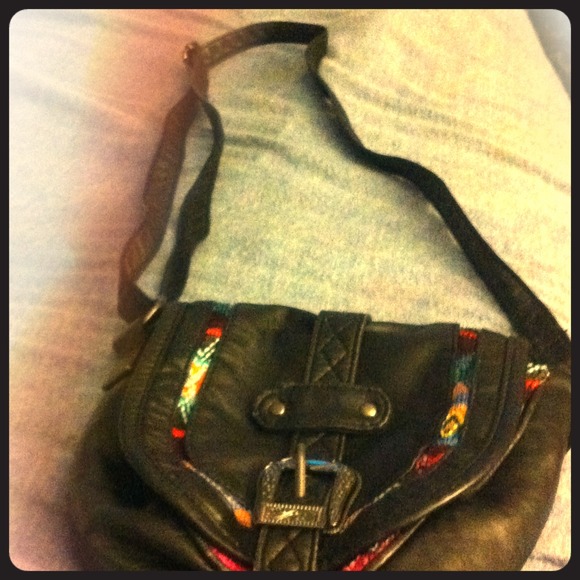 I'm selling a purse