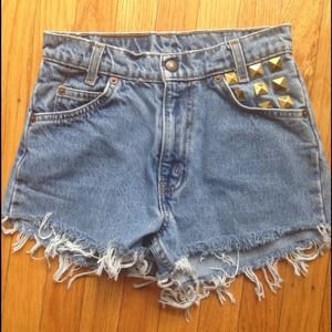 🚫RESERVED🚫 LEVI HIGH WAISTED STUD SHORTS
