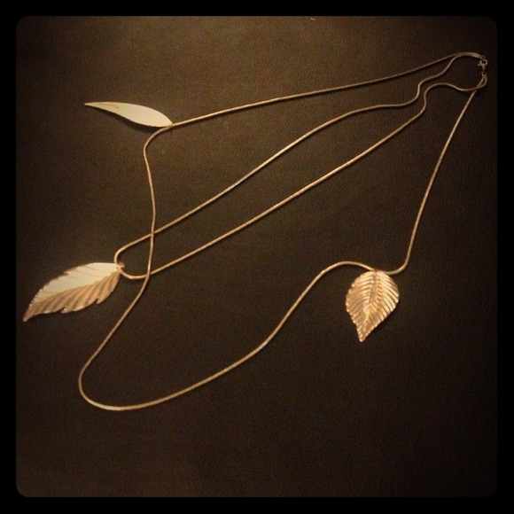 Silver leaf necklace
