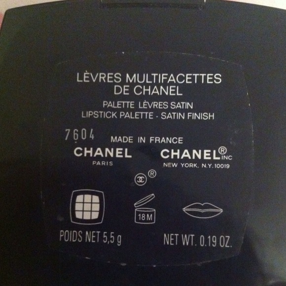 ❌SOLD❌ CHANEL Lipstick Palette - Picture 4 of 4