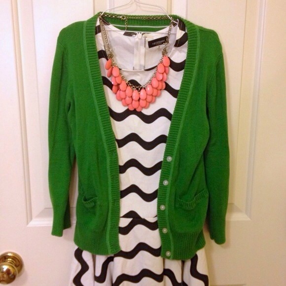 💥SOLD IN BUNDLE💥 Aeropostale green cardigan