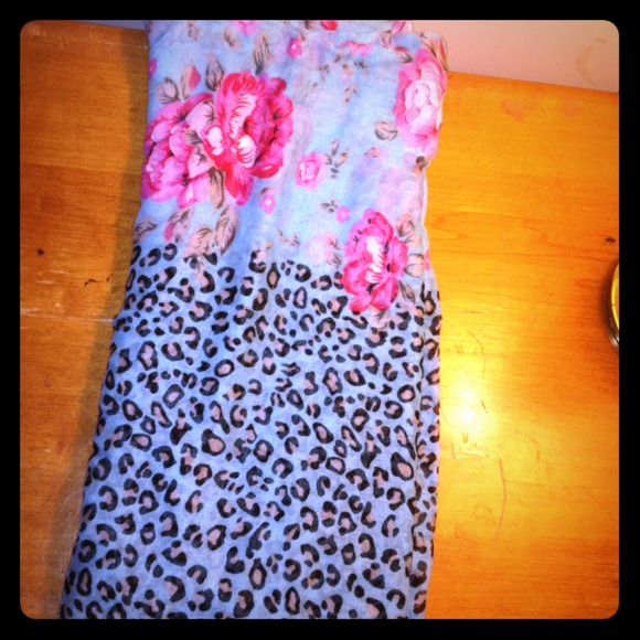 baby blue cheetah & floral print scarf!