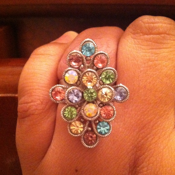 Ring - Picture 3 of 3
