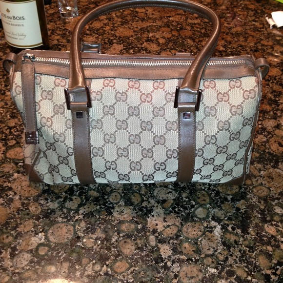Authentic Gucci Purse