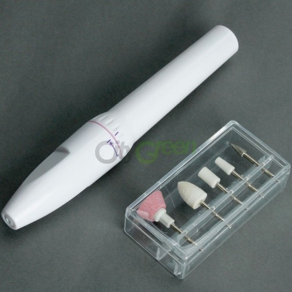 Accessories - NEW 5 PIECE PROFESSIONAL STYLE MANICURING TOOL