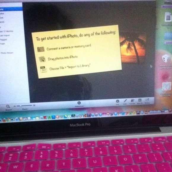 Hold🌟13 inch MacBook Pro🌟👍trade👍 ❤paypal❤