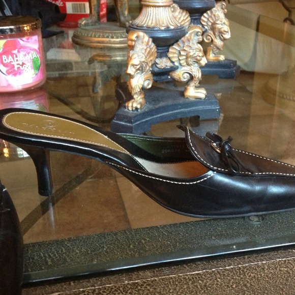 Cole Haan kitten heels