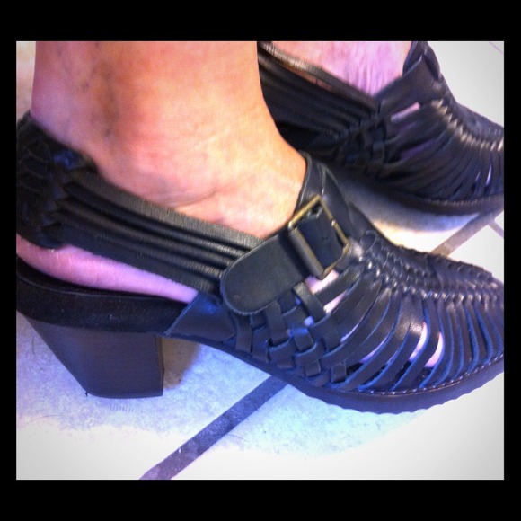 Black shoes PRICE REDUCTION !