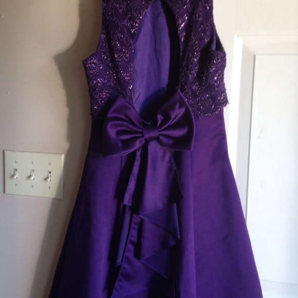 Prom dress - Picture 2 of 2