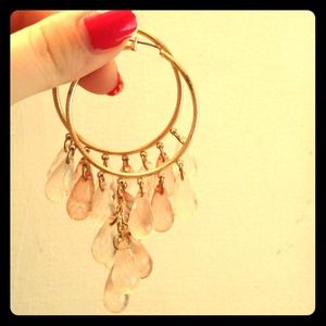 BUNDLE 3 earrings&tank!