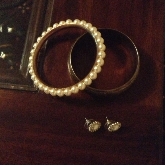 Ear & arm candy