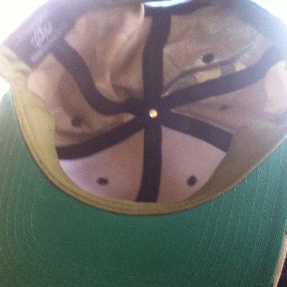Snapback - Picture 2 of 3