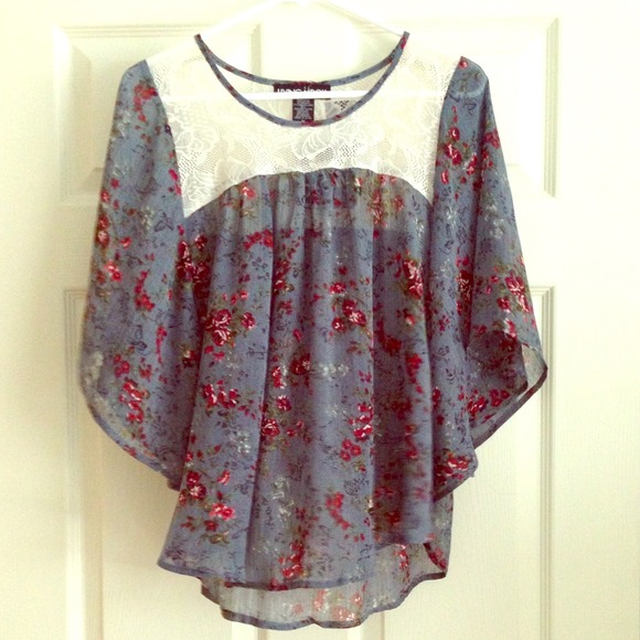 Flowing Top and Heel Bundle