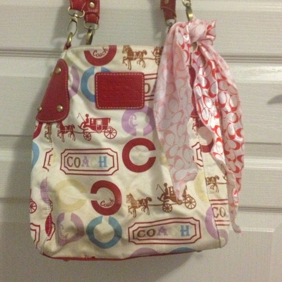 over the shoulder Coach handbag NEOGITABLE🌟 - Picture 3 of 3