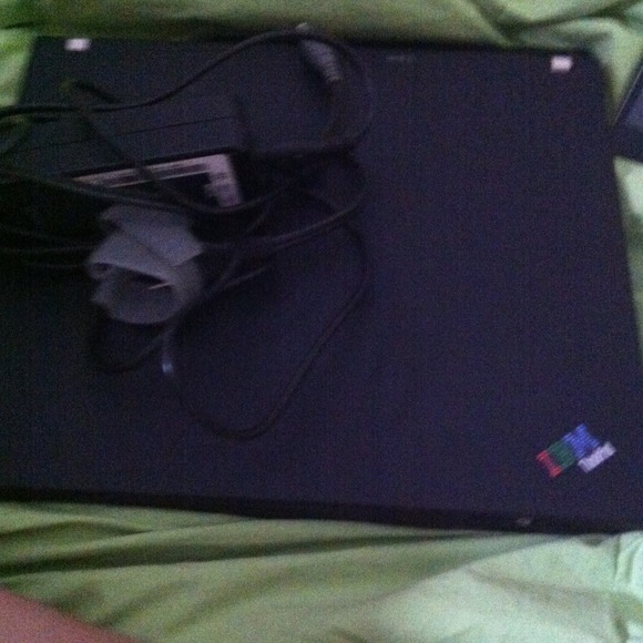 Laptop - Picture 2 of 3