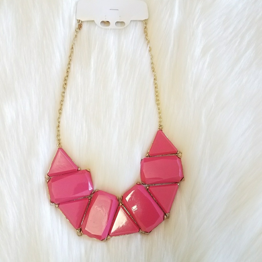 Vogue Triangle Rectangle Golden Chain - Picture 2 of 2