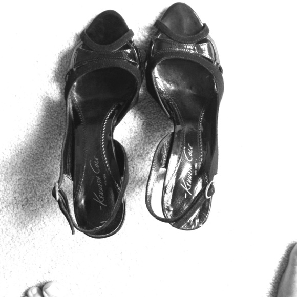 Kenneth Cole Black PeepToe Pumps