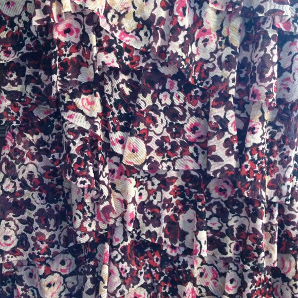 Express Floral Ruffle Tank - Picture 2 of 2