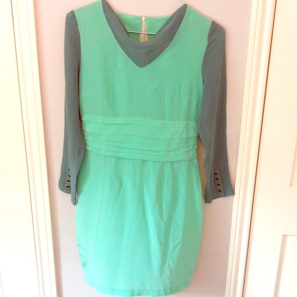 Gorgeous peppermint green silk dress - NWT!