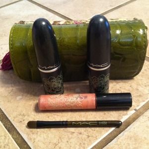 MAC cosmetics gift set! Limited edition!!