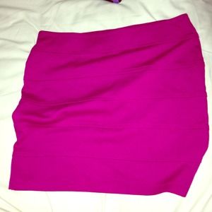Forever21 banded fuchsia skirt