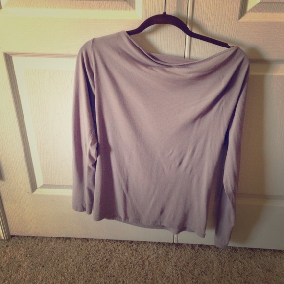 Gap open backed shirt