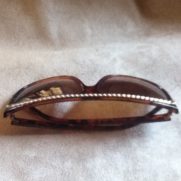 Vintage Leopard Print Shades - Picture 2 of 4