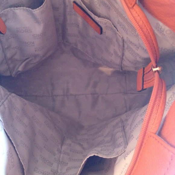 Authentic Michael Kors Bag - Picture 3 of 3