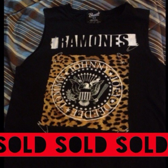 🔴Sold🔴 Ramones Shirt