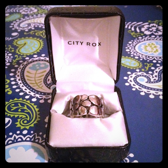 Cute ring!!!