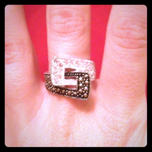 Cute ring