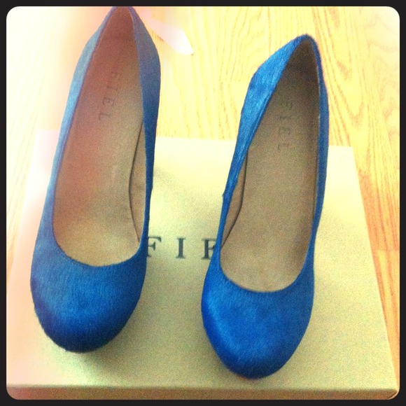 Fiel Danna platform pump shoes