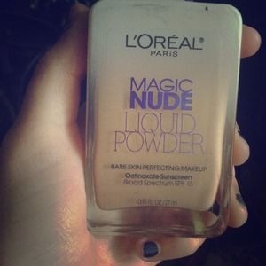 L'oreal magic nude liquid powder
