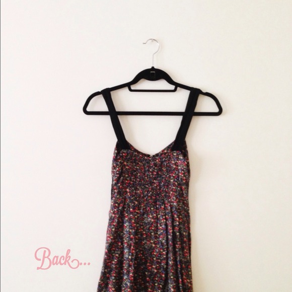 MinkPink floral mini dress with zipper - Picture 2 of 3
