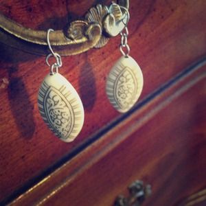 Dangle Cream and Gold Earrings