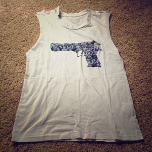 Brandy Melville Gun Peace Tank
