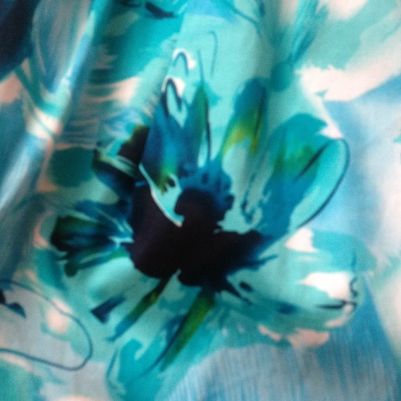 Floral dress - Picture 3 of 4