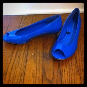 ❗TRADED❗Bright BLUE small wedges