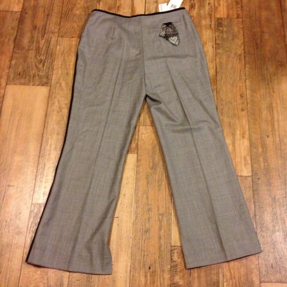 ❌SOLD❌Escada Pants NWT - Picture 3 of 4