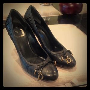 💯% Authentic Christian Dior pumps