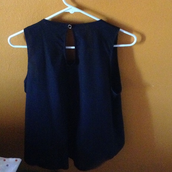 Gold beaded tank top - Picture 2 of 2