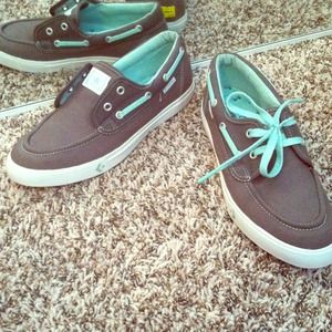 Converse Slide Ons